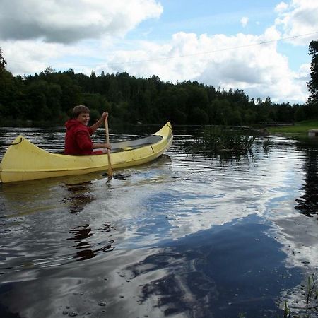Hotel Soomaa Water Camp Jõesuu Esterno foto