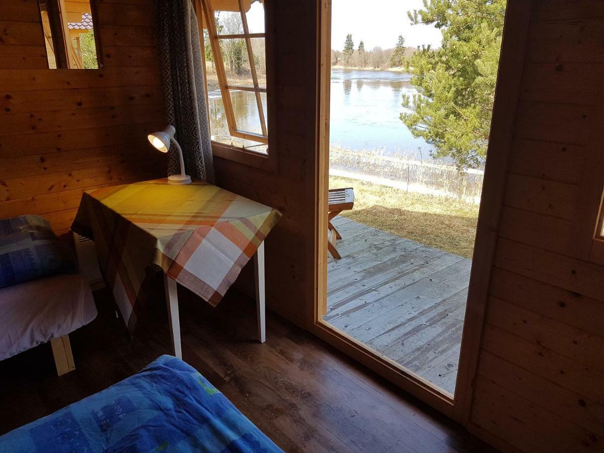 Hotel Soomaa Water Camp Jõesuu Esterno foto